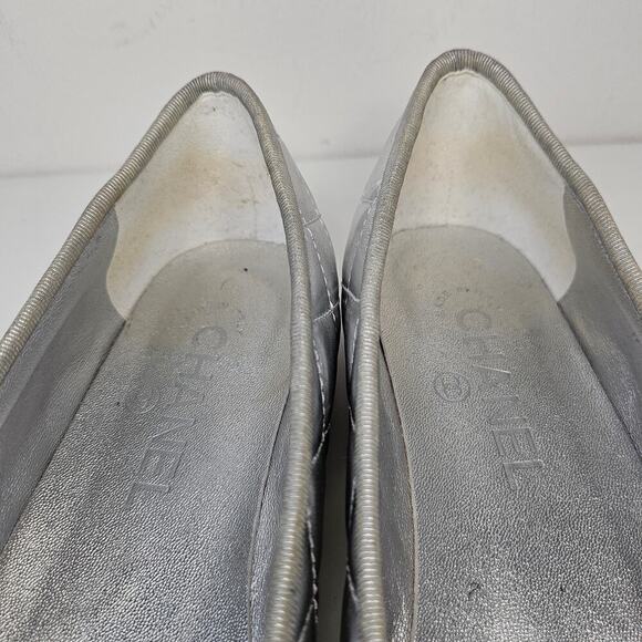 Chanel Silver Quilted Leather Ballet Flats US 8 / EU 38 - Picture 4 of 8